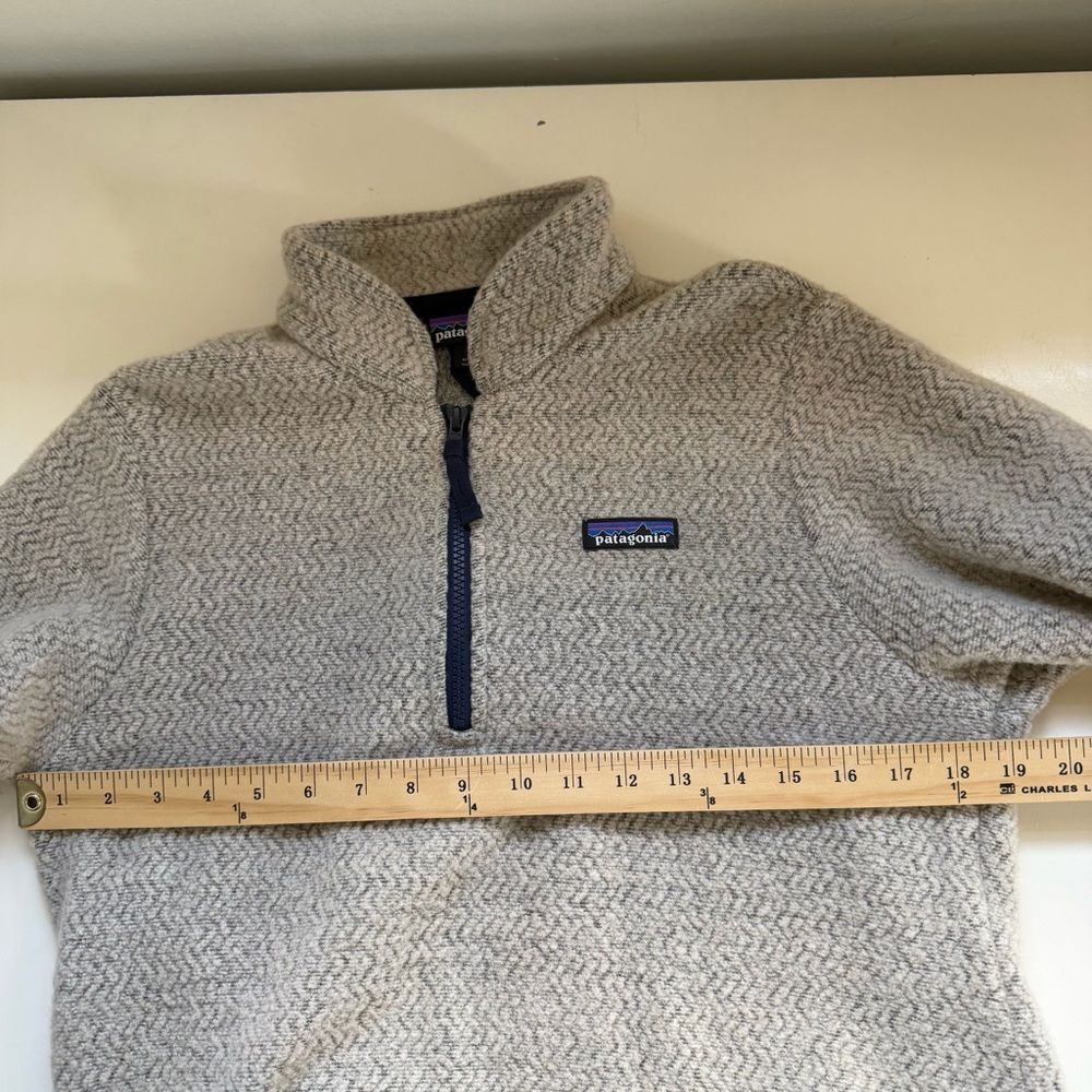 Patagonia Woolyester Fleece Pullover Beige Navy Size Small Outdoor Cozy Coastal - Picture 8 of 9